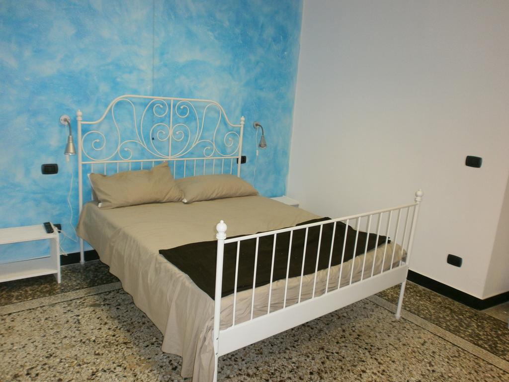 Affittacamere Buenos Ayres Genua Zimmer foto